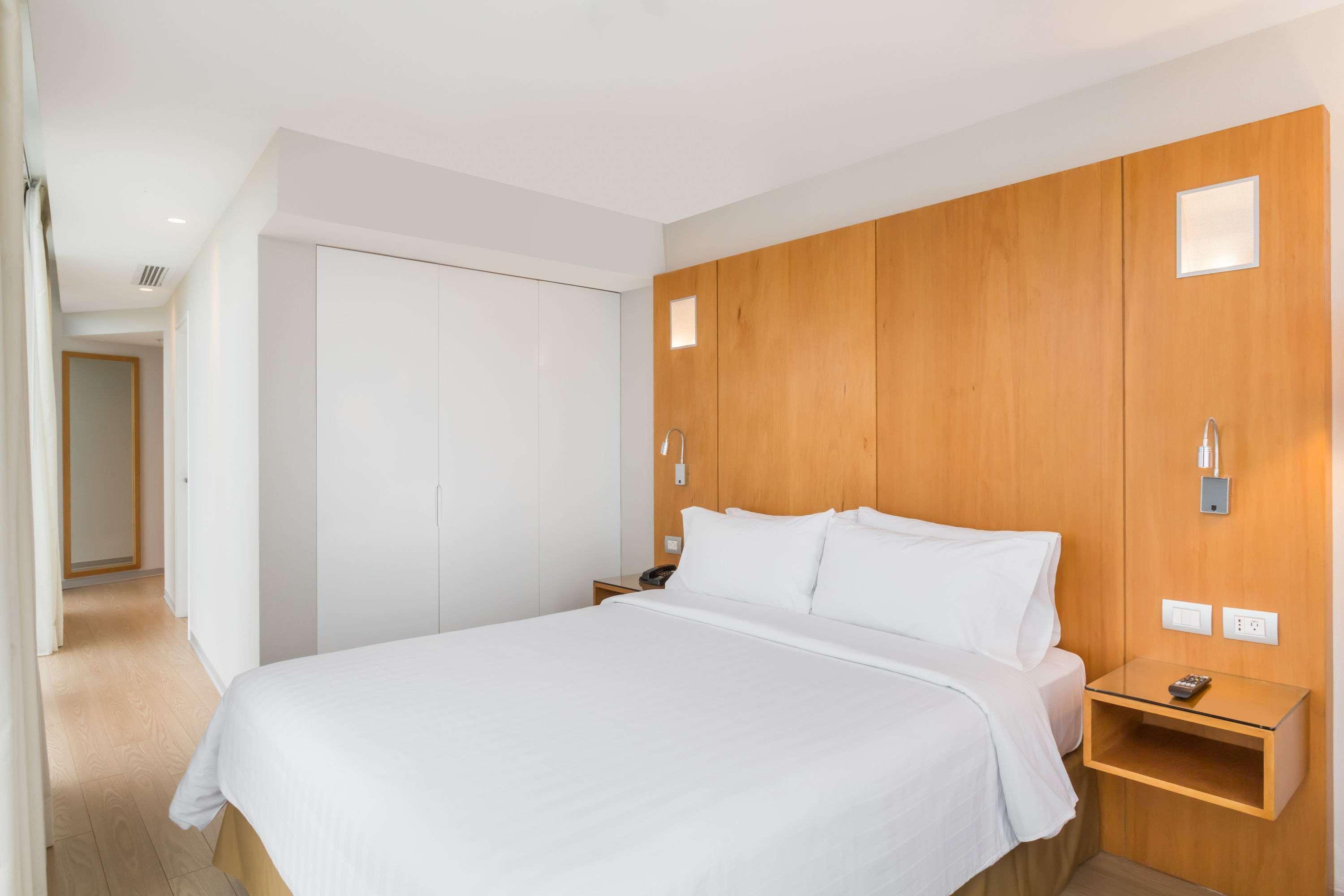 Ramada Encore By Wyndham Lima San Isidro Екстериор снимка