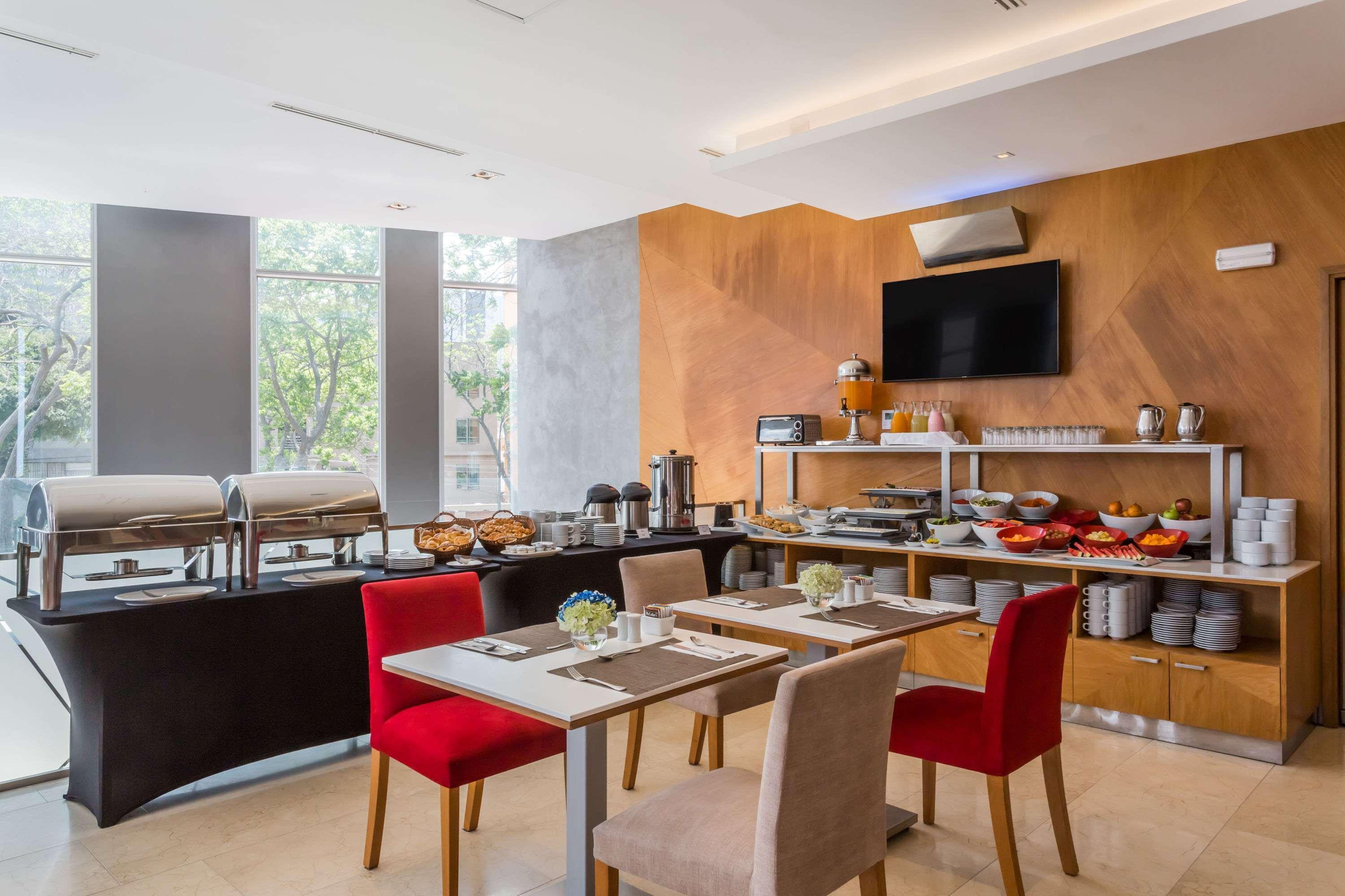 Ramada Encore By Wyndham Lima San Isidro Екстериор снимка